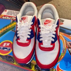 Like new blue white red